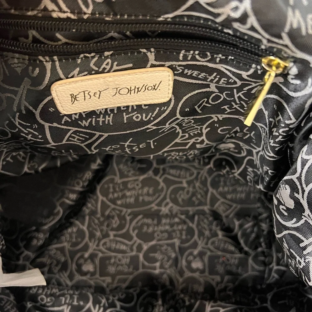 Betsey Johnson Large Colorful Floral Women's Bag with Pink Bow 🎀 charm - Picture 14 of 15